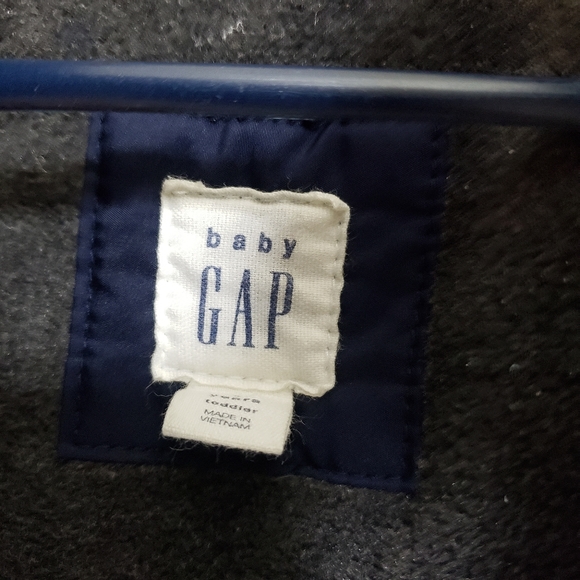 Baby Gap down alternative puffer vest size 2 years - Picture 8 of 13